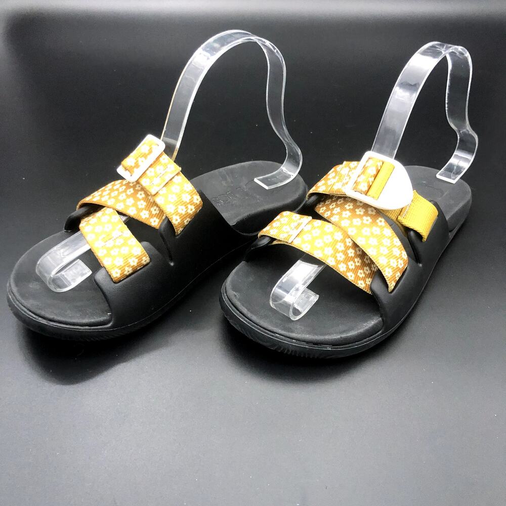 Chaco Gold Strapped Sandals, Women's Size 6/EUR 36.5